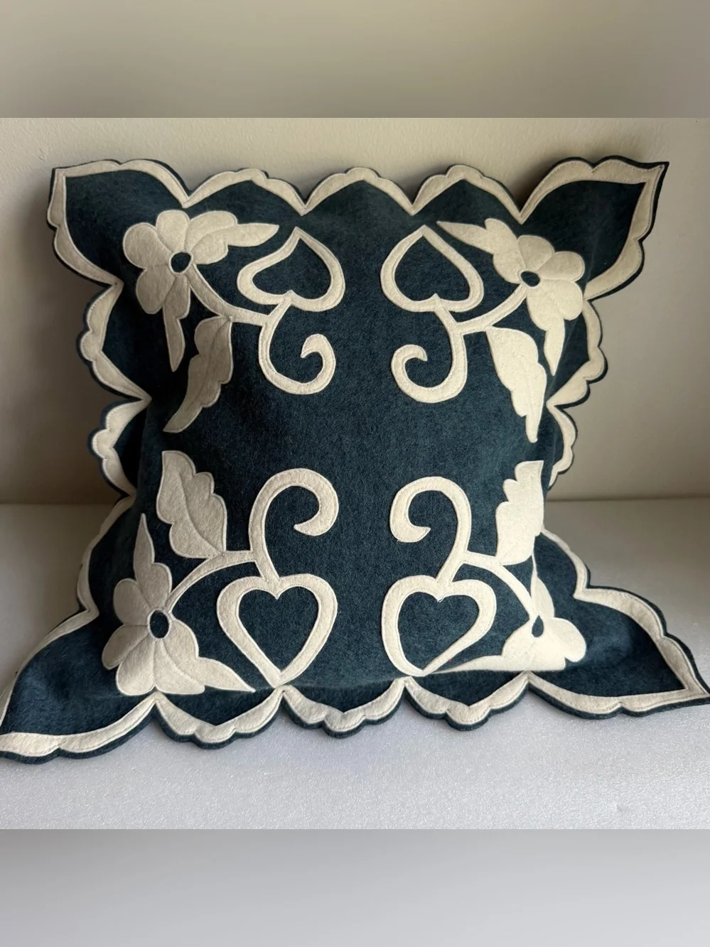 Sandor Hungary Retired NOS Green & Creamy White Folk Art Wool Pillow Cover 16x16